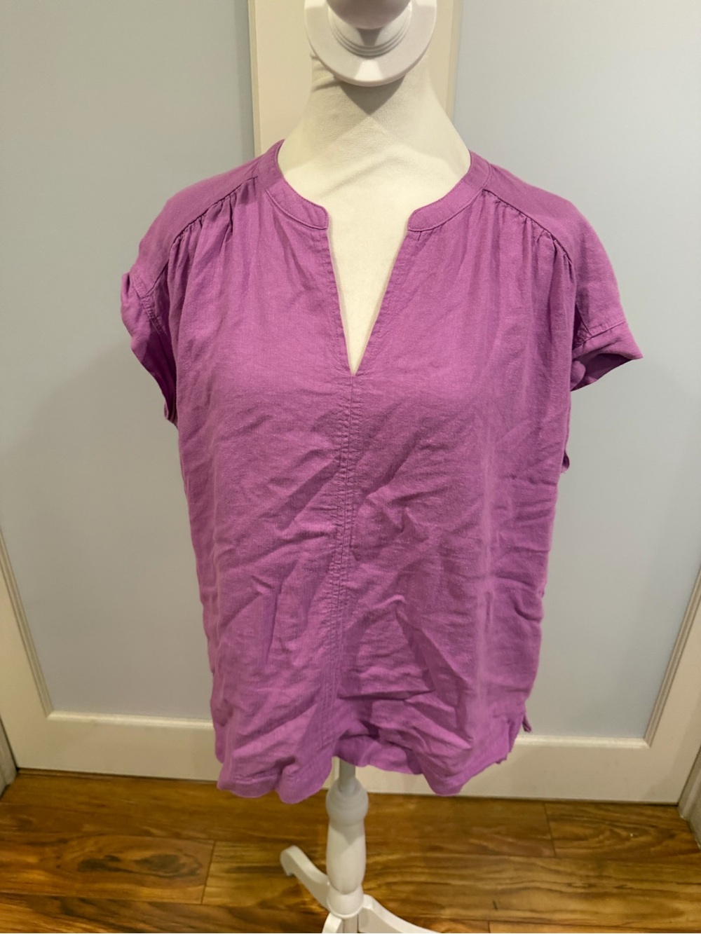 Splendid Lavender Split-Neck Short Sleeve Tunic